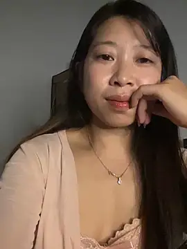 Snapshot of Mayly_lucky2 chatting on June 20, 2026, 11:40 pm Mayly lucky2 online show from June 20, 2026, 11:40 pm