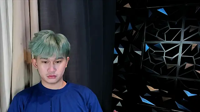 Snapshot of davincihugecock chatting on April 5, 2026, 4:59 pm davincihugecock online show from April 5, 2026, 4:59 pm