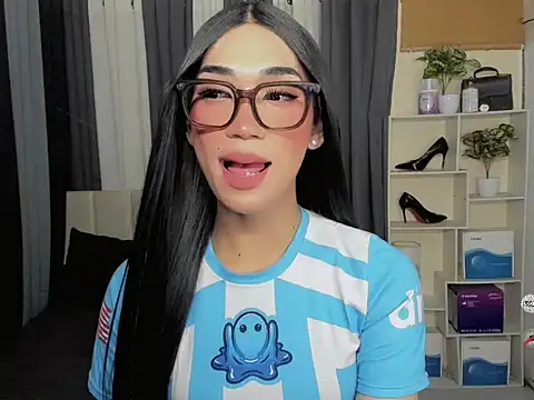 Snapshot of FyangFoxx chatting on March 27, 2026, 6:30 am FyangFoxx online show from March 27, 2026, 6:30 am