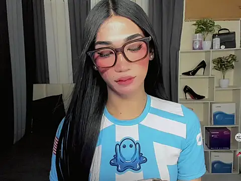 Snapshot of FyangFoxx chatting on March 27, 2026, 10:37 am FyangFoxx online show from March 27, 2026, 10:37 am