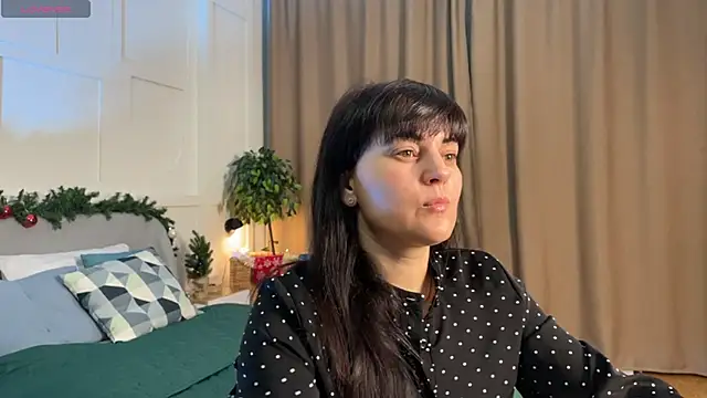 Snapshot of _SilkyShadow_ chatting on January 13, 2026, 1:22 am SilkyShadow online show from January 13, 2026, 1:22 am