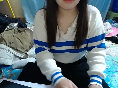 Snapshot of -Mimiu- chatting on January 11, 2026, 5:45 am -Mimiu- online show from January 11, 2026, 5:45 am