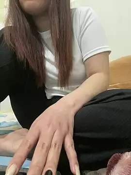Snapshot of -Mimiu- chatting on February 14, 2026, 1:52 pm -Mimiu- online show from February 14, 2026, 1:52 pm