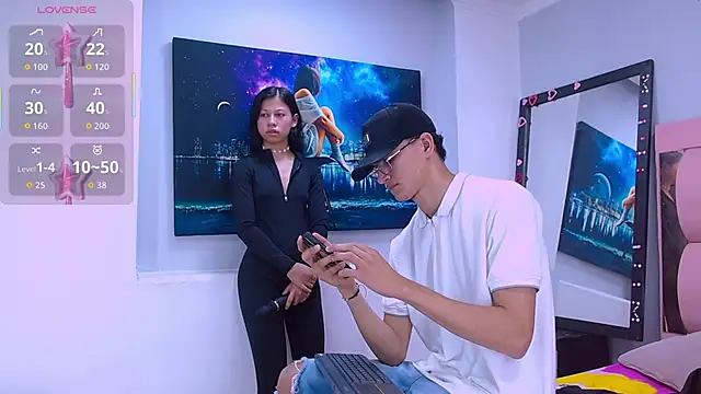 Sophi and Jack online show from March 15, 2026, 7:42 pm