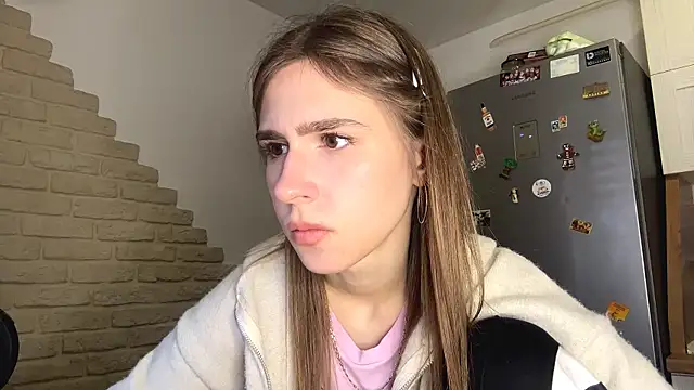 ElsieKuhlmann online show from March 29, 2026, 5:07 am