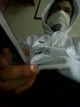 Snapshot of Blodkh_4 chatting on January 8, 2026, 2:30 pm Blodkh 4 online show from January 8, 2026, 2:30 pm