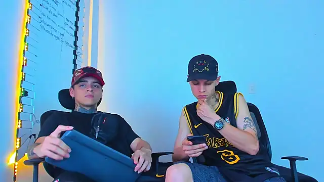 Thomas-Wil online show from February 6, 2026, 2:16 am