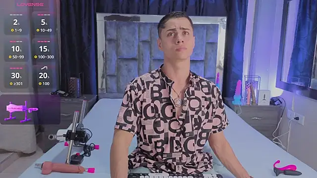 LeoMonnroe online show from March 31, 2026, 7:14 pm