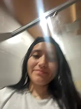 Veronica Wins  online show from February 14, 2026, 6:48 pm