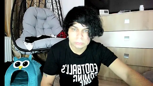 Snapshot of LorenzoBoy99 chatting on January 8, 2026, 11:40 pm LorenzoBoy99 online show from January 8, 2026, 11:40 pm