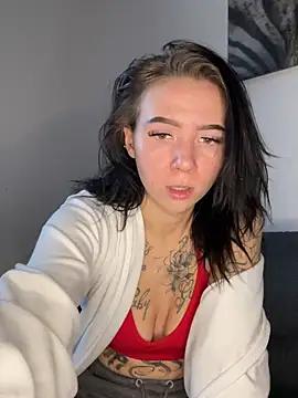 Snapshot of ZoeYoungxx chatting on January 13, 2026, 3:28 pm ZoeYoungxx online show from January 13, 2026, 3:28 pm