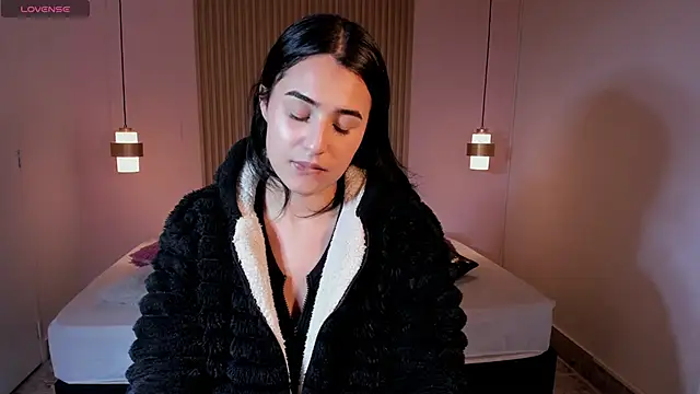 Brendajennerr online show from February 19, 2026, 3:57 am