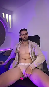 Apolo lux1 online show from March 8, 2026, 7:39 pm