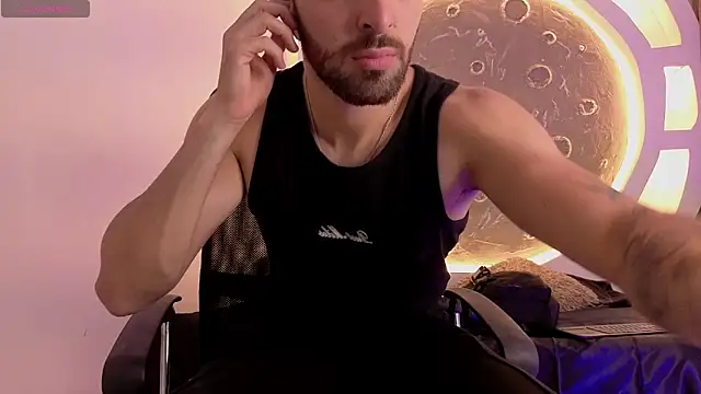 Snapshot of Apolo_lux1 chatting on May 24, 2026, 8:36 pm Apolo lux1 online show from May 24, 2026, 8:36 pm