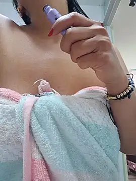 LunaRouuse  online show from March 20, 2026, 2:33 pm