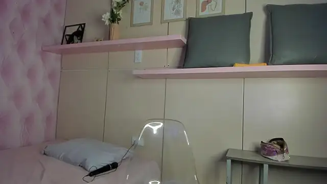  BellaBliss online show from January 15, 2026, 7:06 pm