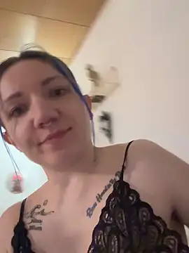 Snapshot of Marina_und_Jayden chatting on March 4, 2026, 9:54 pm Marina und Jayden online show from March 4, 2026, 9:54 pm