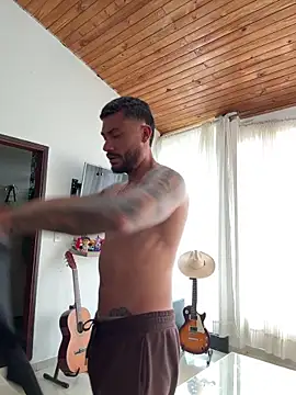 Snapshot of FrancoRossi_ chatting on February 2, 2026, 6:28 pm FrancoRossi online show from February 2, 2026, 6:28 pm