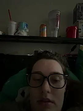 julia4thewin online show from April 1, 2026, 11:24 pm