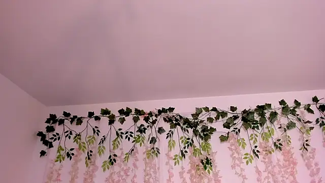 lizz lunna online show from March 14, 2026, 9:53 pm