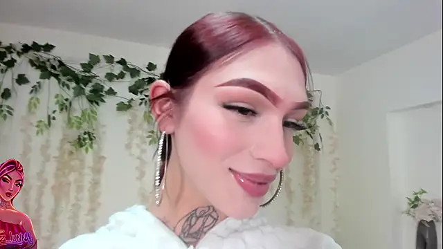 Snapshot of lizz_lunna chatting on July 14, 2026, 9:31 pm lizz lunna online show from July 14, 2026, 9:31 pm