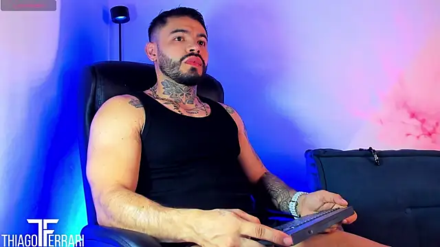 thiago ferrari  online show from April 11, 2026, 4:39 am