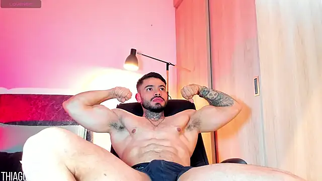thiago ferrari  online show from May 17, 2026, 5:27 am