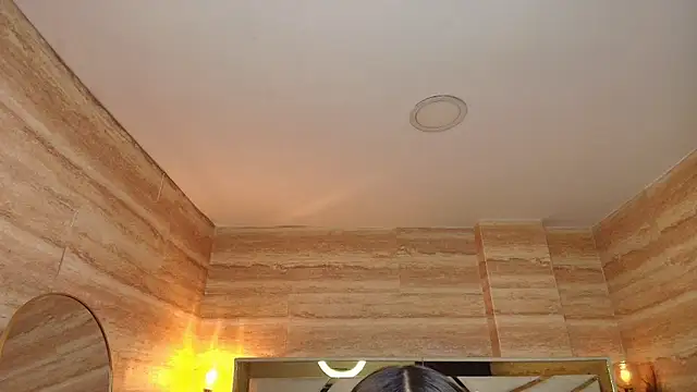 katalina r  online show from March 28, 2026, 3:17 am