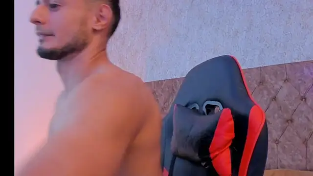 Snapshot of Adonys_Lewis_ chatting on February 1, 2026, 9:41 am Adonys Lewis online show from February 1, 2026, 9:41 am