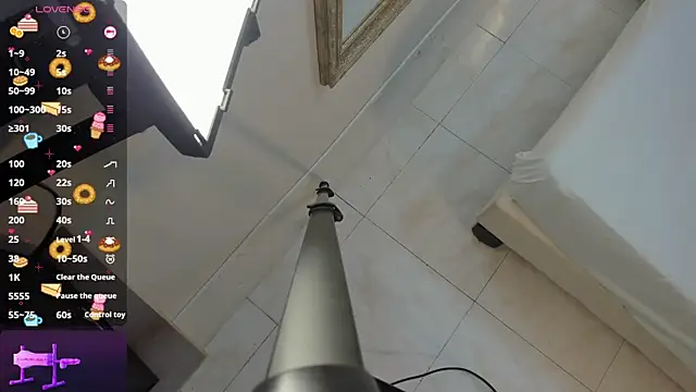 Snapshot of Miaaffox chatting on February 4, 2026, 7:31 pm Miaaffox online show from February 4, 2026, 7:31 pm