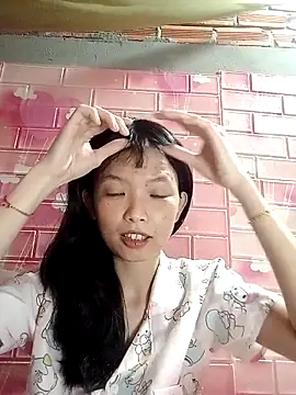 Snapshot of Chammy720 chatting on March 11, 2026, 11:44 pm Chammy720 online show from March 11, 2026, 11:44 pm