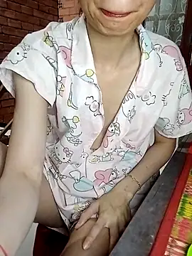 Snapshot of Chammy720 chatting on April 8, 2026, 3:45 pm Chammy720 online show from April 8, 2026, 3:45 pm