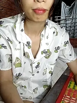 Snapshot of Chammy720 chatting on April 15, 2026, 12:56 pm Chammy720 online show from April 15, 2026, 12:56 pm