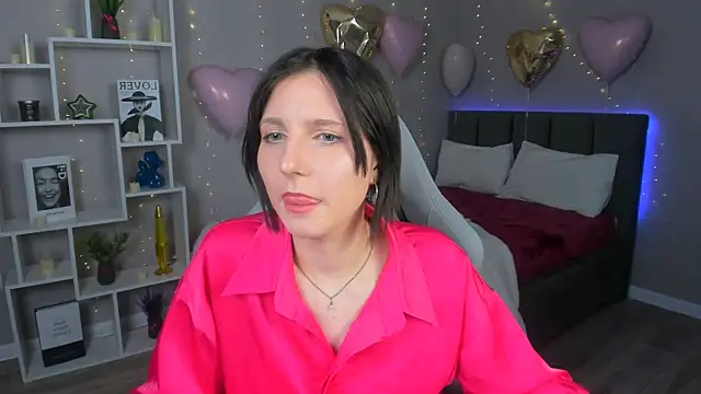 Snapshot of KikaOsterman chatting on February 15, 2026, 12:40 am KikaOsterman online show from February 15, 2026, 12:40 am