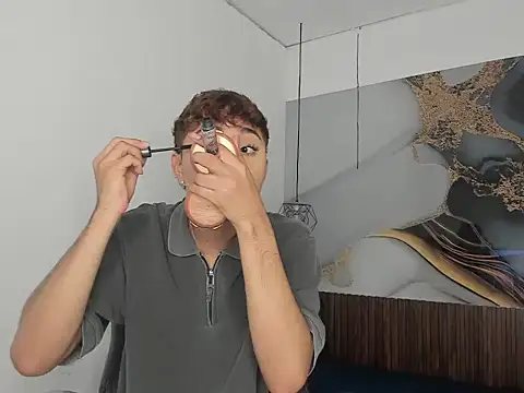 Snapshot of ReneePaz chatting on January 13, 2026, 6:13 pm ReneePaz online show from January 13, 2026, 6:13 pm