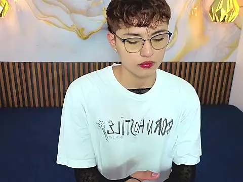 Snapshot of ReneePaz chatting on January 14, 2026, 6:13 pm ReneePaz online show from January 14, 2026, 6:13 pm