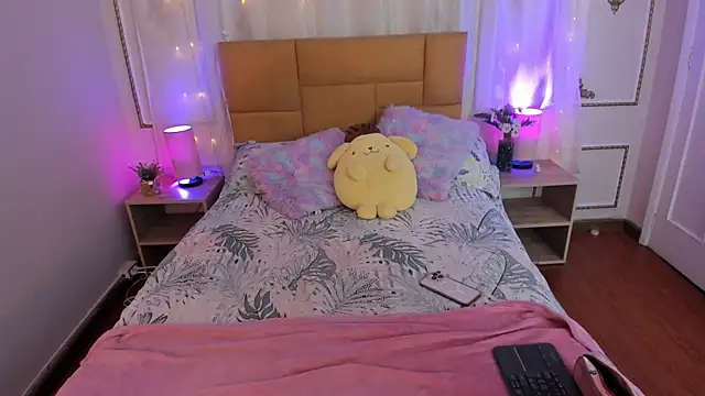 Jenifer James online show from February 12, 2026, 12:05 am