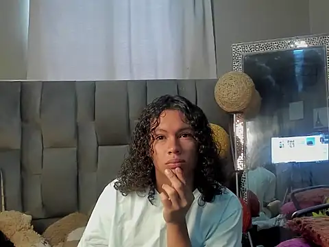 dylaans19 online show from February 7, 2026, 2:21 pm