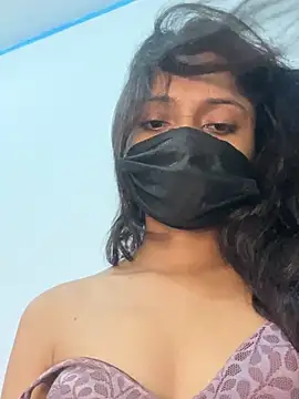 paribaby09 online show from July 17, 2026, 9:30 pm