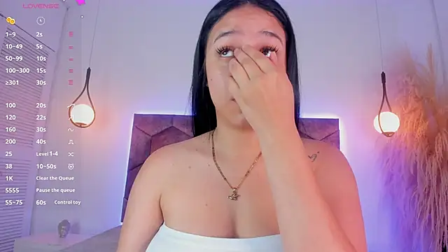 Snapshot of emily_nova_ chatting on June 29, 2026, 11:32 am emily nova online show from June 29, 2026, 11:32 am