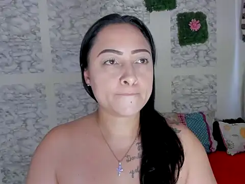 XXXStephanie XXX online show from February 16, 2026, 11:01 pm