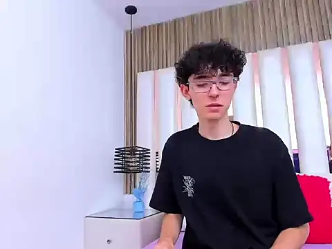 Syriussz online show from January 10, 2026, 7:37 pm