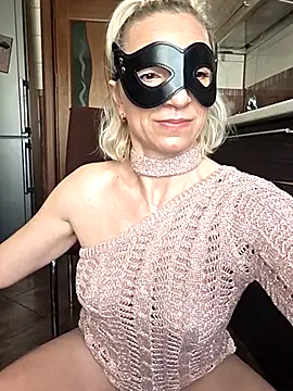 Snapshot of DahliaDew chatting on January 14, 2026, 10:32 am DahliaDew online show from January 14, 2026, 10:32 am