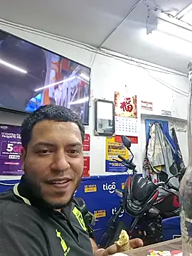 mago vive online show from February 16, 2026, 6:09 am