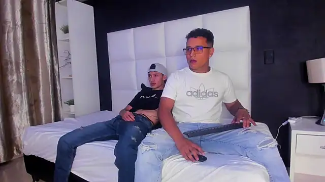 Alejandro Tom online show from January 11, 2026, 3:22 am