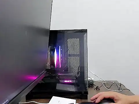 Snapshot of typ-001 chatting on March 25, 2026, 8:53 am typ-001 online show from March 25, 2026, 8:53 am