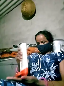 kiiuu sexe online show from February 9, 2026, 7:34 am