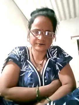 kiiuu sexe online show from February 16, 2026, 10:22 am