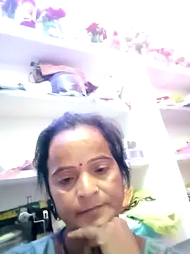 kiiuu sexe online show from April 8, 2026, 3:34 pm