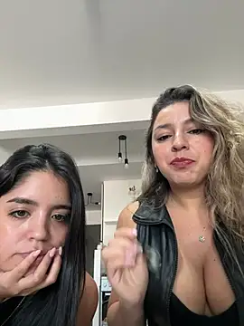 bebitas2  online show from March 12, 2026, 6:36 pm